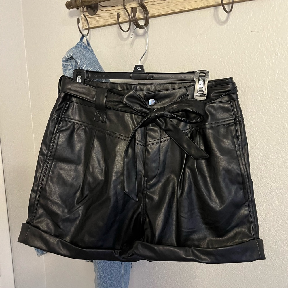 Black Faux Leather Shorts Size XL NWT
